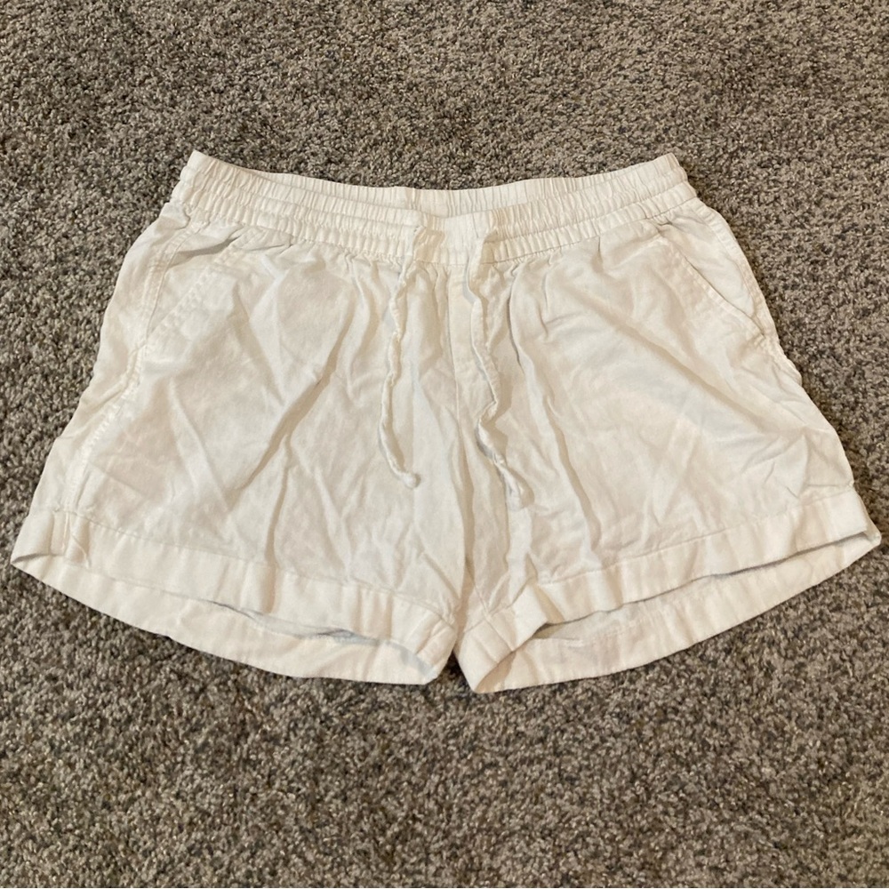 Women's Cream Shorts